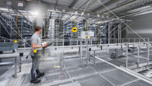 Lee más sobre el artículo Intralogística modular con soluciones de automatización descentralizada