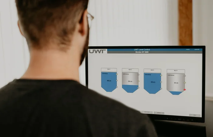 Monitoreo de Nivel y Visualización